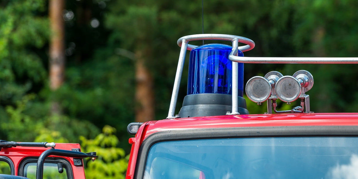 What Vehicles Have Red Flashing Lights